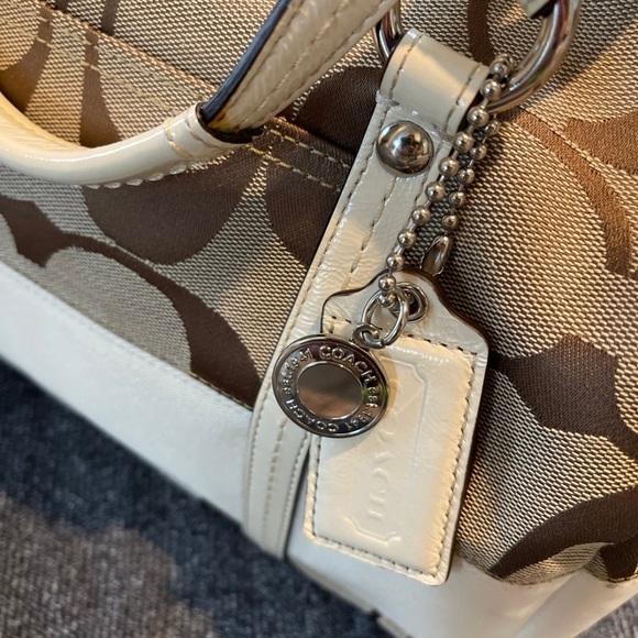 Coach Handbag - Picture 2 of 8